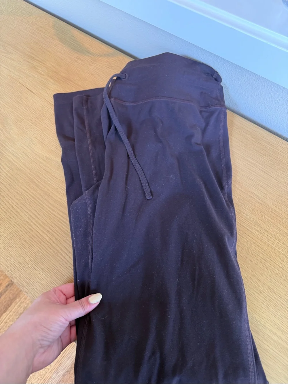 lululemon athletica Dark Brown High-Rise groove thermal large